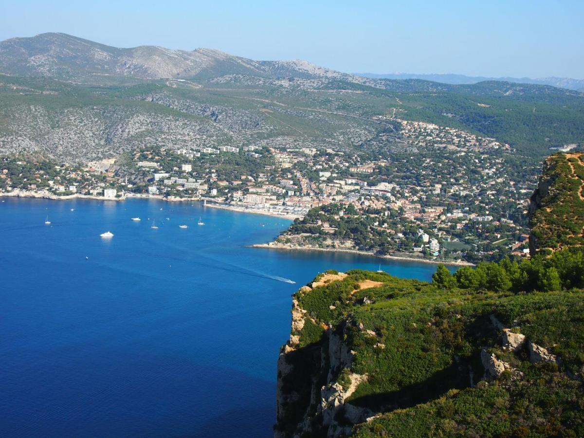 Indigo Apartment Cassis Bagian luar foto